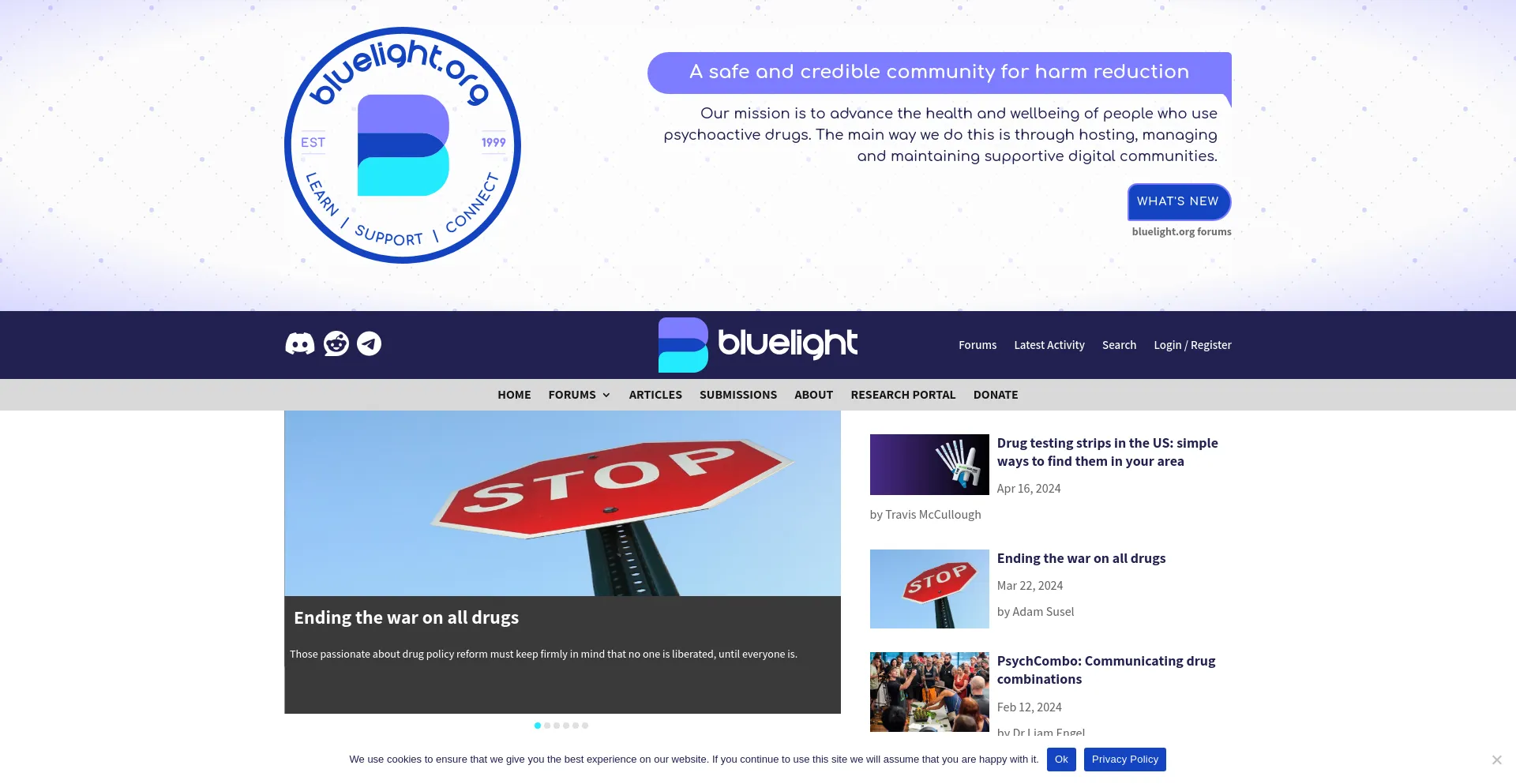 Screenshot of bluelight.org homepage