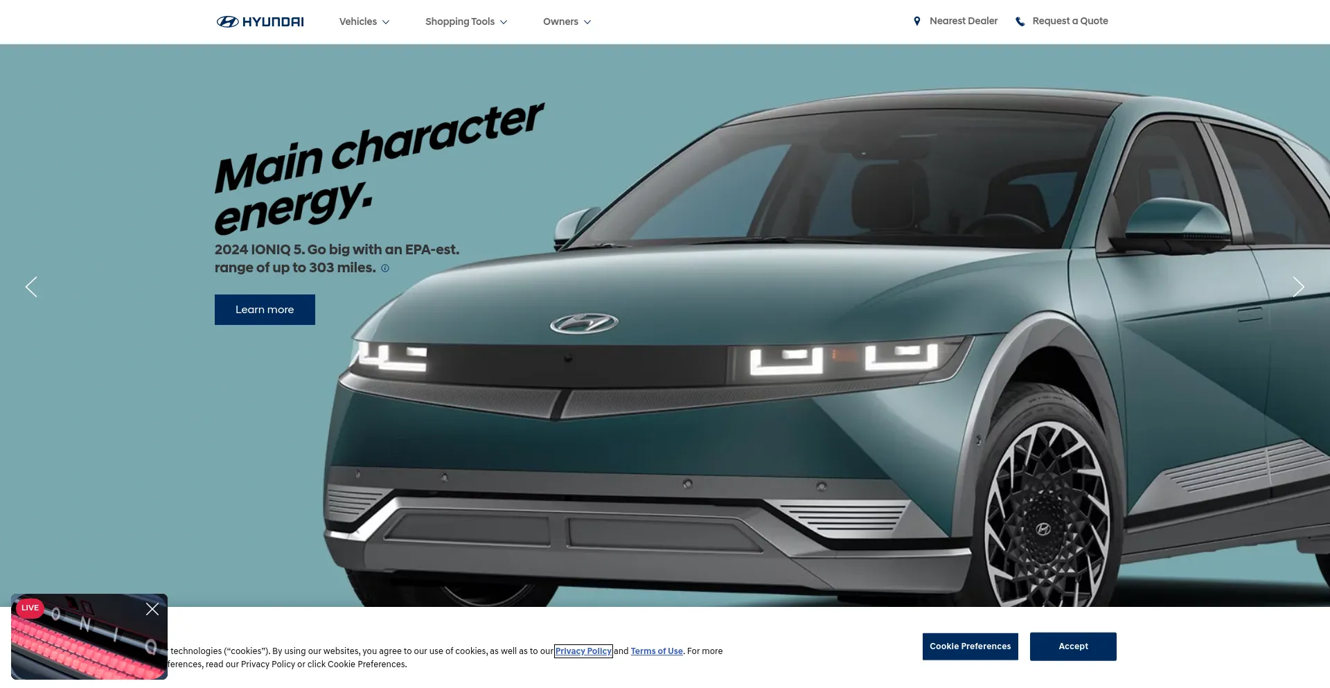 Screenshot of hyundai.com homepage